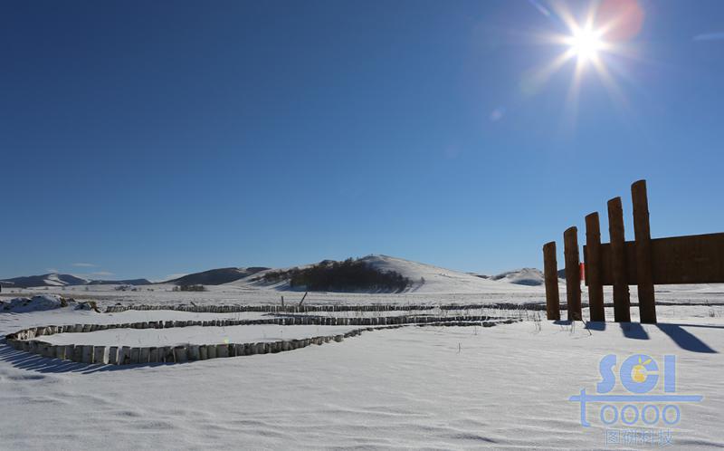 藍(lán)天雪地